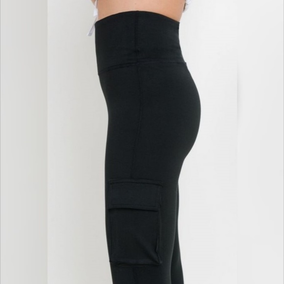 Highwaist Hybrid Cargo Adventurer Leggings - Picture 3 of 7